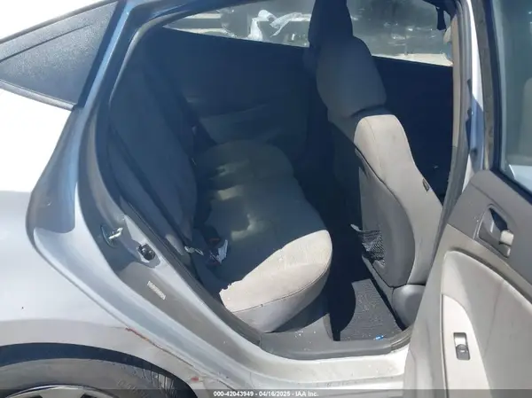 KMHCT4AE9GU144392 2016 HYUNDAI ACCENT - Image 8