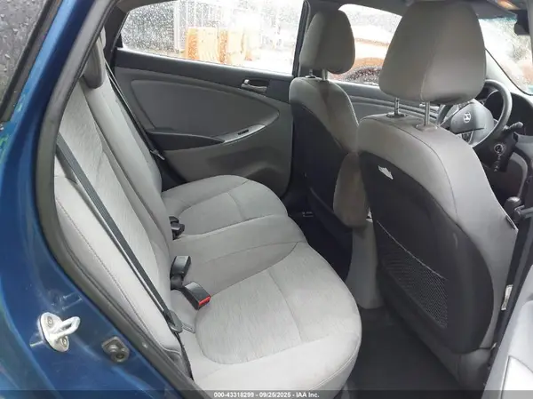 KMHCT4AE9GU163511 2016 HYUNDAI ACCENT - Image 8