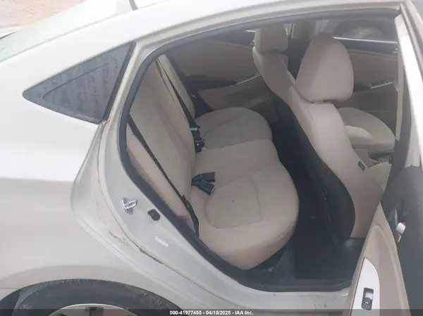 KMHCT4AE9GU164447 2016 HYUNDAI ACCENT - Image 8