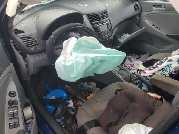 KMHCT4AE9HU168242 2017 HYUNDAI ACCENT - Image 8