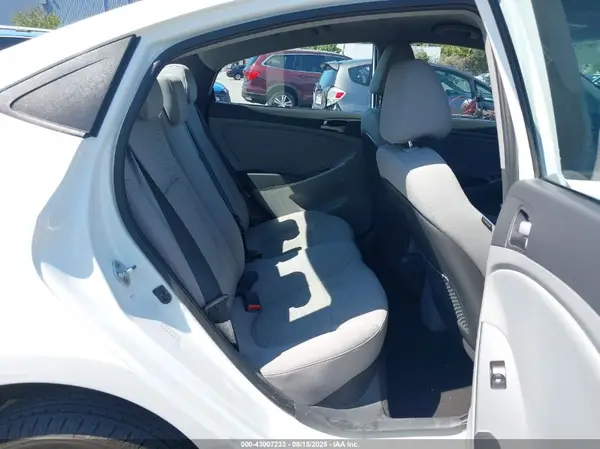 KMHCT4AE9HU171447 2017 HYUNDAI ACCENT - Image 8