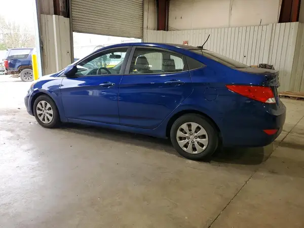 KMHCT4AE9HU185588 2017 HYUNDAI ACCENT - Image 2