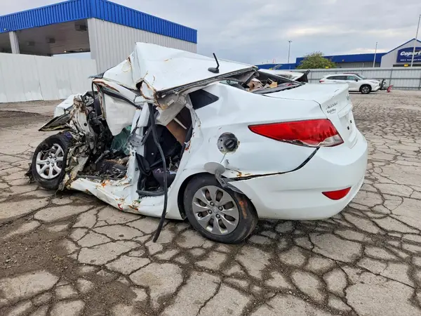 KMHCT4AE9HU192931 2017 HYUNDAI ACCENT - Image 2