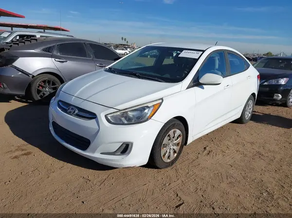 KMHCT4AE9HU193402 2017 HYUNDAI ACCENT - Image 2
