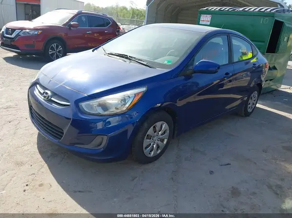 KMHCT4AE9HU206438 2017 HYUNDAI ACCENT - Image 2