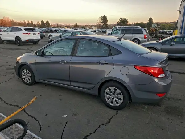 KMHCT4AE9HU233512 2017 HYUNDAI ACCENT - Image 2