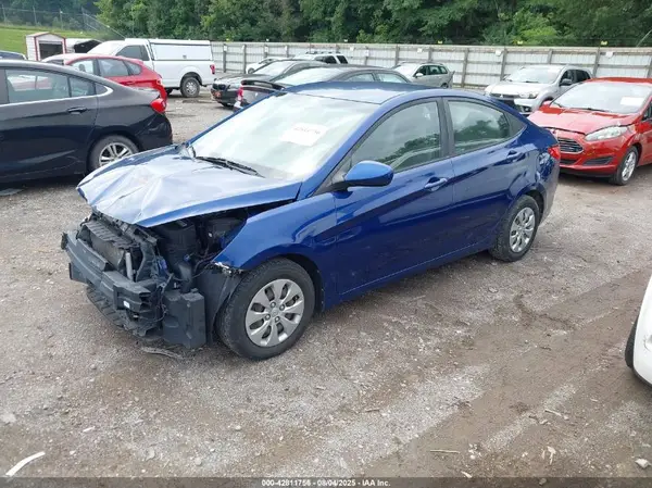 KMHCT4AE9HU255512 2017 HYUNDAI ACCENT - Image 2