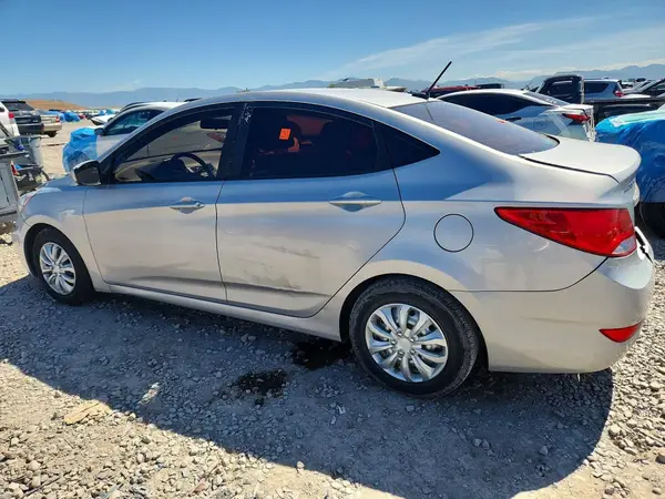 KMHCT4AE9HU297582 2017 HYUNDAI ACCENT - Image 2