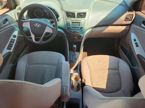 KMHCT4AE9HU297582 2017 HYUNDAI ACCENT - Image 8