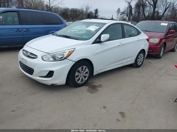 KMHCT4AE9HU306880 2017 HYUNDAI ACCENT - Image 2