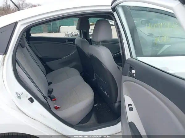 KMHCT4AE9HU306880 2017 HYUNDAI ACCENT - Image 8