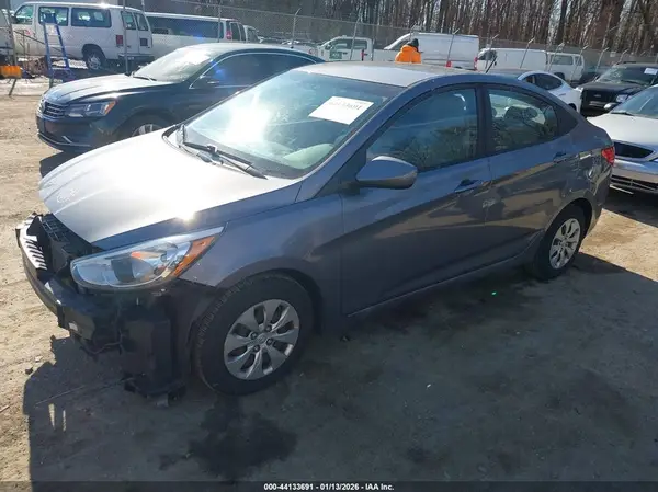 KMHCT4AE9HU313926 2017 HYUNDAI ACCENT - Image 2