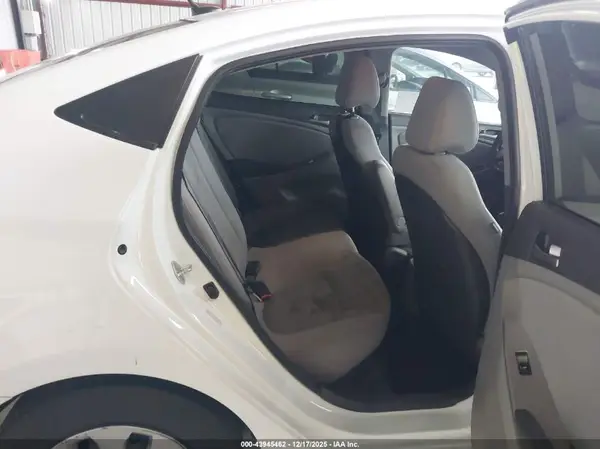 KMHCT4AE9HU319323 2017 HYUNDAI ACCENT - Image 8