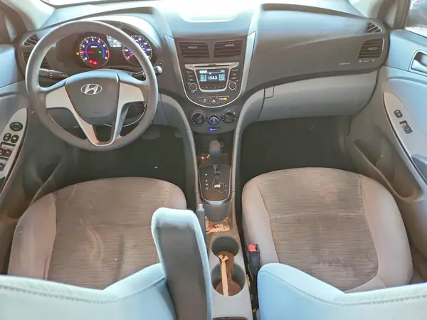 KMHCT4AE9HU324683 2017 HYUNDAI ACCENT - Image 8