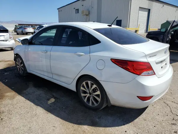 KMHCT4AE9HU327180 2017 HYUNDAI ACCENT - Image 2