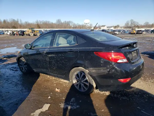 KMHCT4AE9HU328247 2017 HYUNDAI ACCENT - Image 2