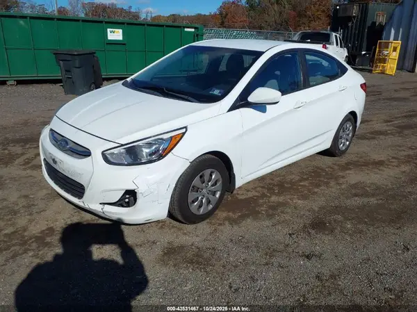 KMHCT4AE9HU333920 2017 HYUNDAI ACCENT - Image 2