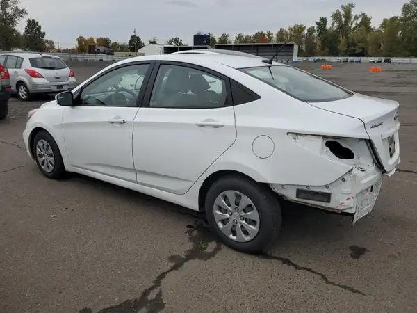 KMHCT4AE9HU335862 2017 HYUNDAI ACCENT - Image 2
