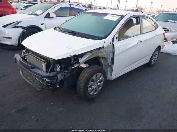 KMHCT4AE9HU343136 2017 HYUNDAI ACCENT - Image 2