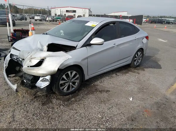 KMHCT4AE9HU343282 2017 HYUNDAI ACCENT - Image 2