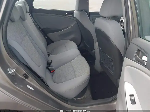 KMHCT4AE9HU357540 2017 HYUNDAI ACCENT - Image 8
