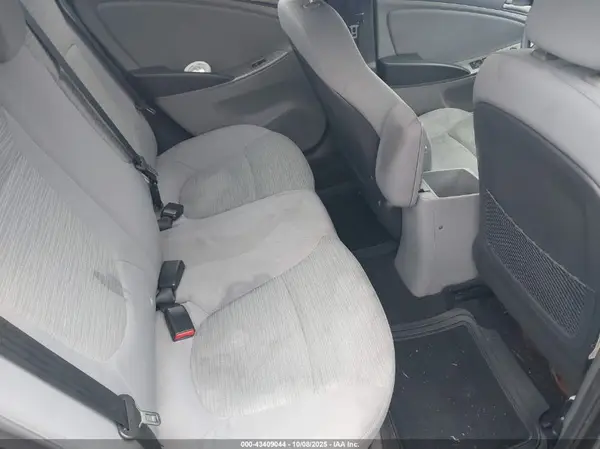 KMHCT4AE9HU373687 2017 HYUNDAI ACCENT - Image 8