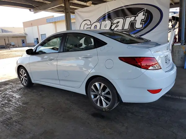 KMHCT4AE9HU379599 2017 HYUNDAI ACCENT - Image 2