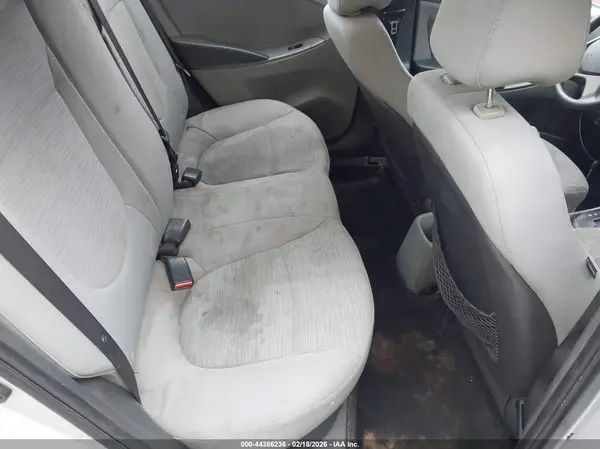 KMHCT4AEXGU028764 2016 HYUNDAI ACCENT - Image 8