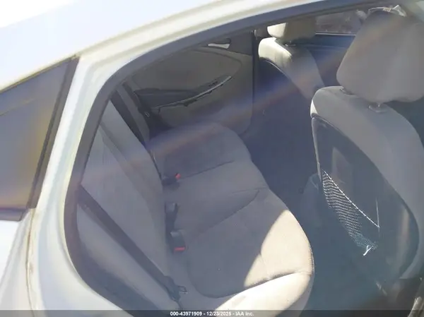 KMHCT4AEXGU030756 2016 HYUNDAI ACCENT - Image 8