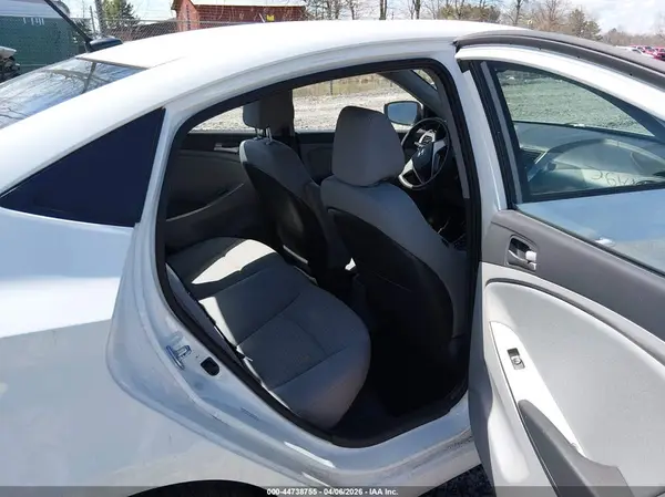KMHCT4AEXGU035343 2016 HYUNDAI ACCENT - Image 8