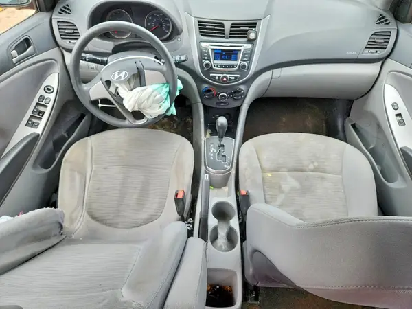 KMHCT4AEXGU036900 2016 HYUNDAI ACCENT - Image 8