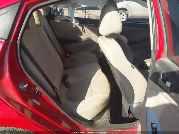 KMHCT4AEXGU043684 2016 HYUNDAI ACCENT - Image 8