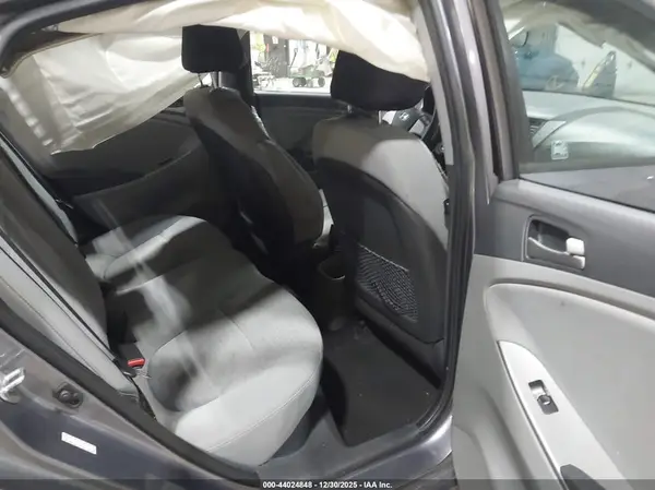 KMHCT4AEXGU044401 2016 HYUNDAI ACCENT - Image 8