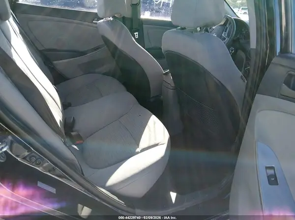 KMHCT4AEXGU049467 2016 HYUNDAI ACCENT - Image 8