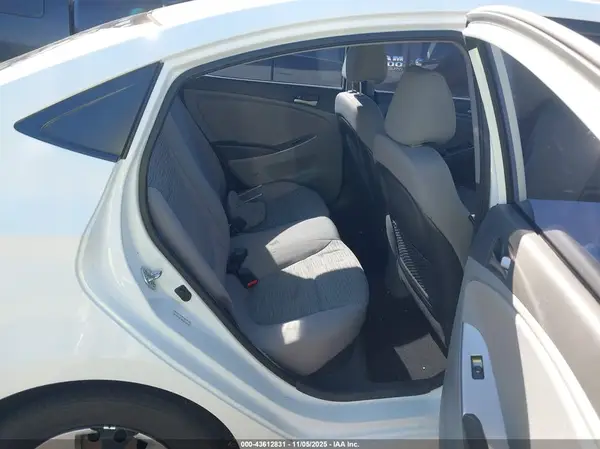 KMHCT4AEXGU057097 2016 HYUNDAI ACCENT - Image 8