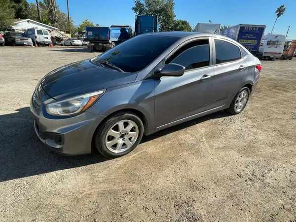 KMHCT4AEXGU065085 2016 HYUNDAI ACCENT - Image 2