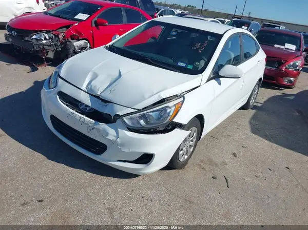 KMHCT4AEXGU075857 2016 HYUNDAI ACCENT - Image 2