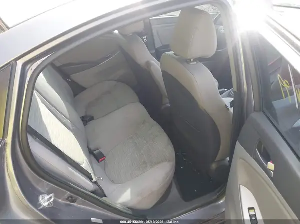 KMHCT4AEXGU099009 2016 HYUNDAI ACCENT - Image 8