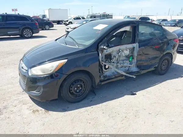 KMHCT4AEXGU102782 2016 HYUNDAI ACCENT - Image 2