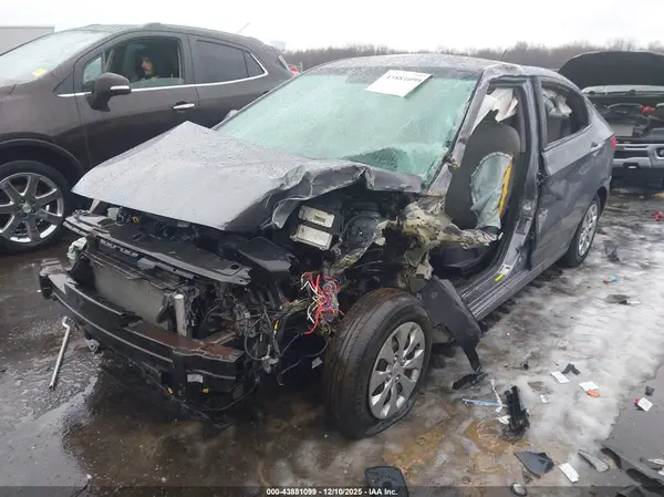 KMHCT4AEXGU104242 2016 HYUNDAI ACCENT - Image 2