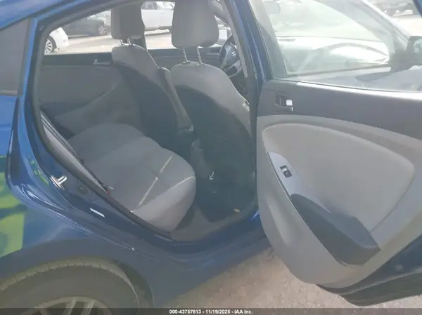 KMHCT4AEXGU105665 2016 HYUNDAI ACCENT - Image 8