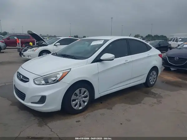 KMHCT4AEXGU116441 2016 HYUNDAI ACCENT - Image 2