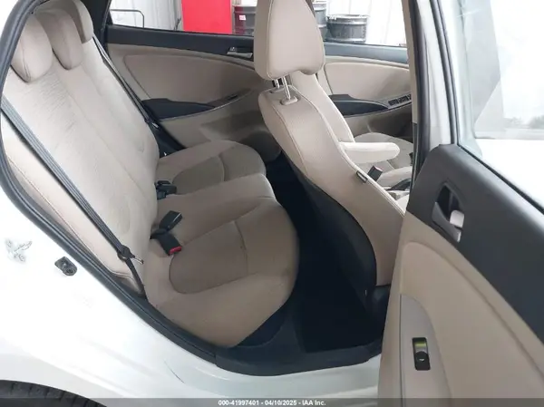 KMHCT4AEXGU124832 2016 HYUNDAI ACCENT - Image 8