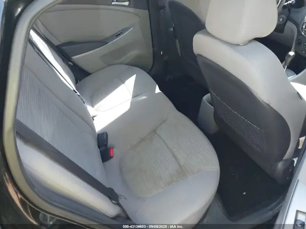 KMHCT4AEXGU134468 2016 HYUNDAI ACCENT - Image 8