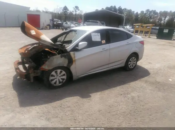 KMHCT4AEXGU950063 2016 HYUNDAI ACCENT - Image 2