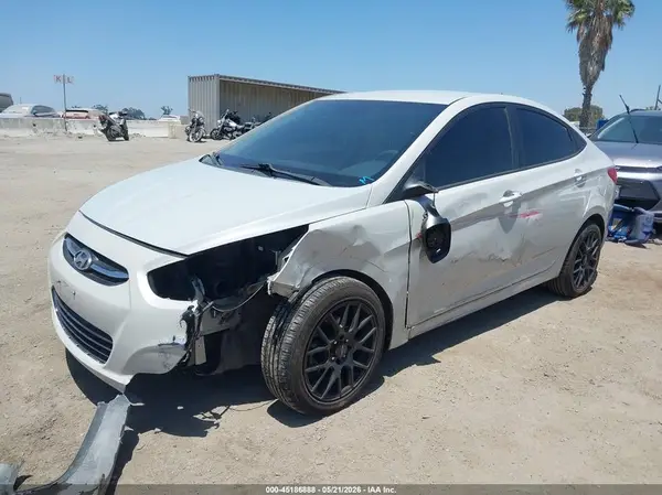 KMHCT4AEXGU950533 2016 HYUNDAI ACCENT - Image 2