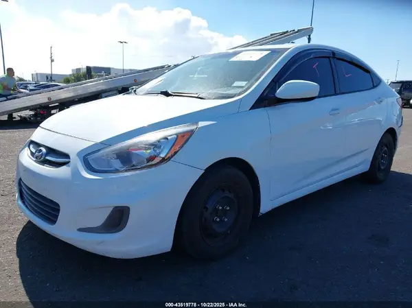 KMHCT4AEXGU950984 2016 HYUNDAI ACCENT - Image 2