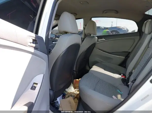 KMHCT4AEXGU950984 2016 HYUNDAI ACCENT - Image 8