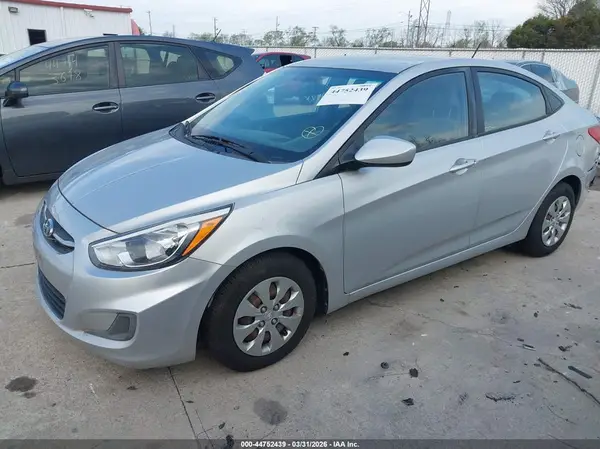 KMHCT4AEXGU955053 2016 HYUNDAI ACCENT - Image 2