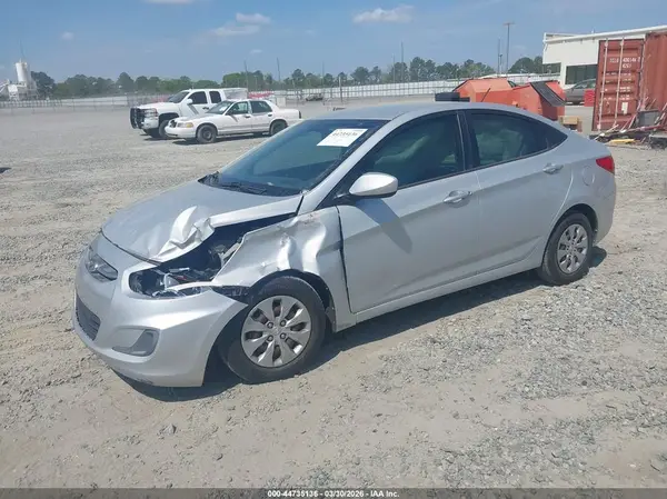 KMHCT4AEXGU978509 2016 HYUNDAI ACCENT - Image 2
